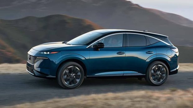 Side view of the new generation Nissan Murano