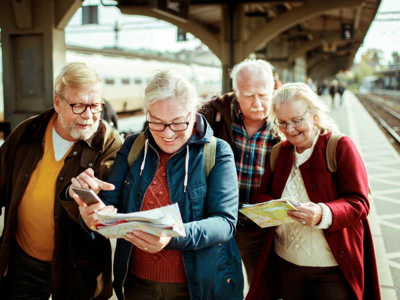   Maiaining the health of the elderly during travel