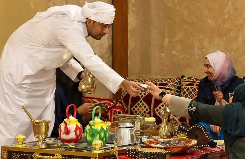 Reception with Qatari coffee; Photo Source: Daily Sabah, Photographer: Unknown