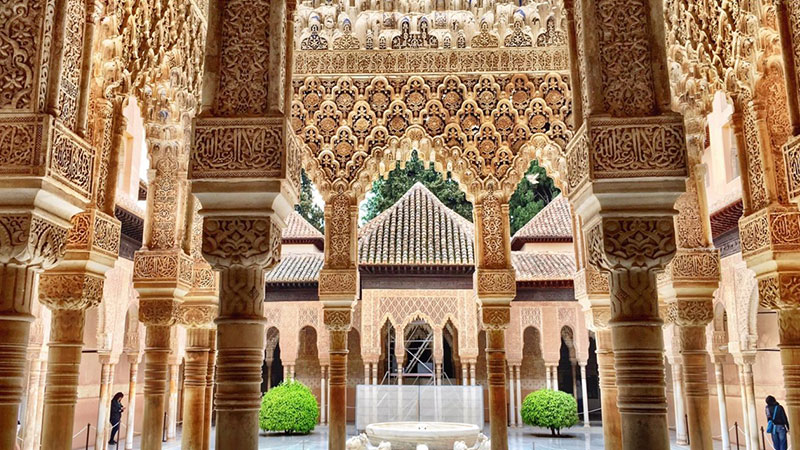 History of Alhambra Palace in Spain