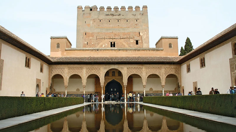 History of Alhambra Palace in Spain