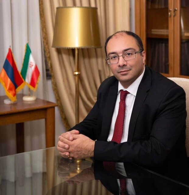 Armenia can be Iran's bridge to the Eurasian market/ any extraterritorial corridor is unacceptable