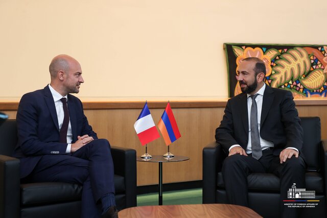 Armenia can be Iran's bridge to the Eurasian market/ any extraterritorial corridor is unacceptable