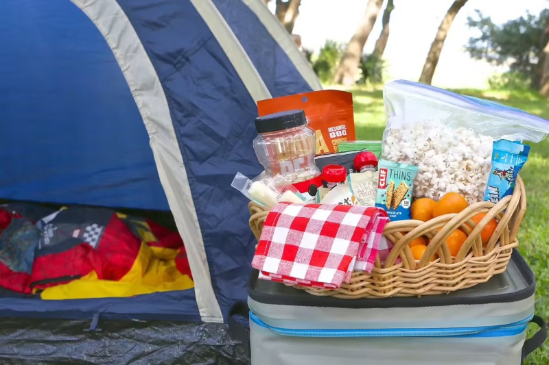 packaged foods for camping; Photo source: ganaraskaforestcere.ca. Photographer: Unknown