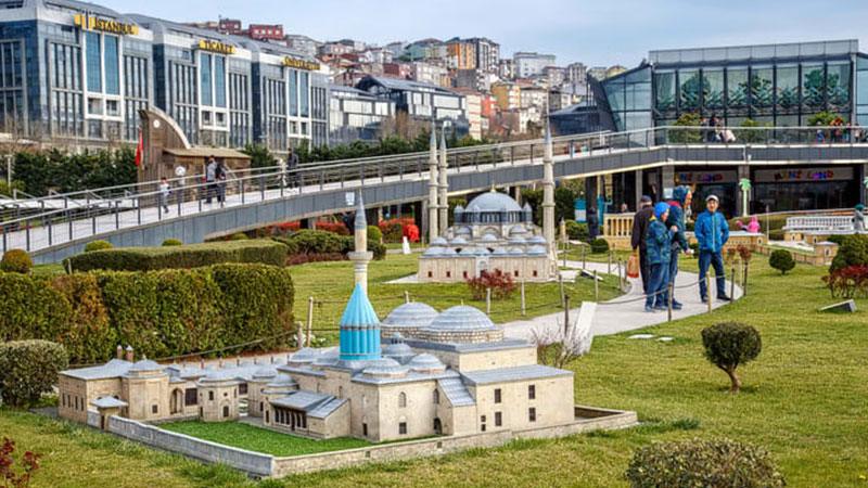 Iroducing family fun in Istanbul