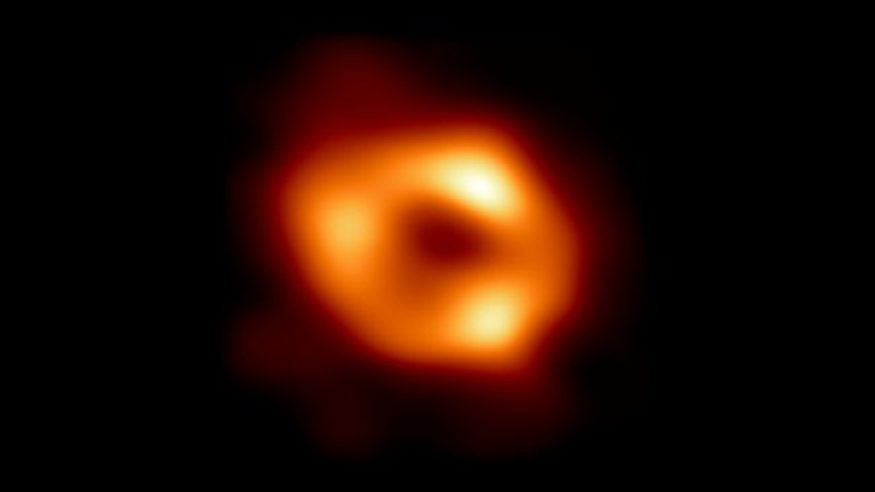 The first image of the black hole of the Milky Way, source: space, photographer: Hubble