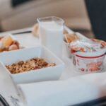 snacks of foreign airlines; Photo source: blog.tortugabackpacks.com website; Photographer: Unknown