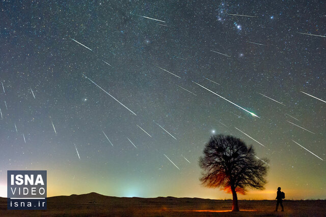 Video/ Hunter meteor shower in the sky of Iran