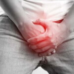 What is the sign of loose testicles?