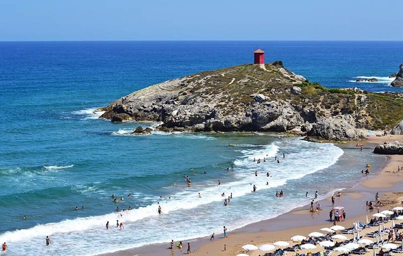 Tourists of Shile Aqua Beach; Photo source: Google Map; Photographer: Dr.salahalden barakat
