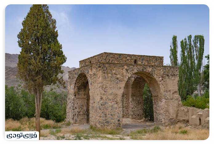 Natanz fire temple, which is also known as Chahartaqi and Sassan fire temple