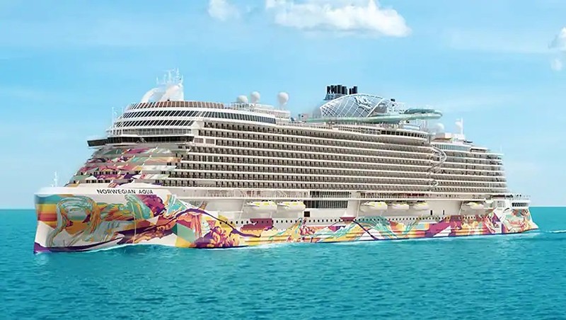 Cruise ship in the ocean, source: ncl, photographer: unknown