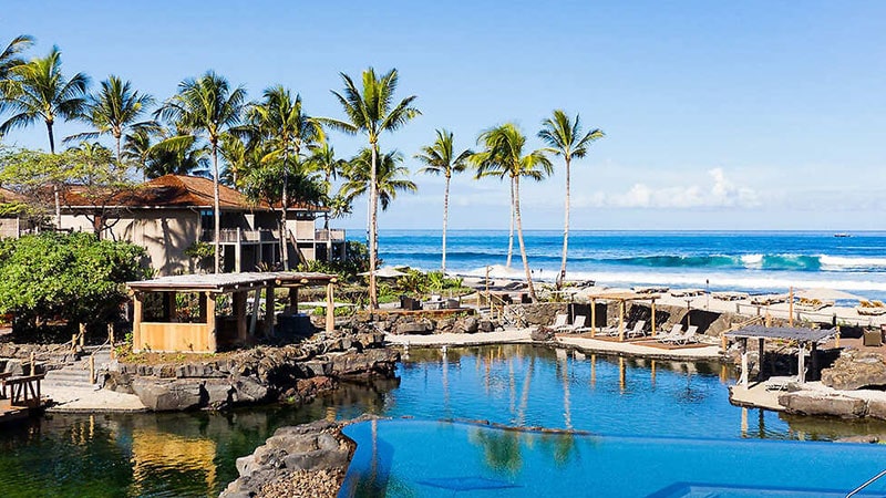 The pool of the Four Seasons Resort Hualala, Hawaii