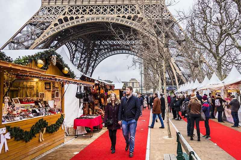 Christmas Festival in Paris; Photo source Fodors Travel Guide website. Unknown photographer