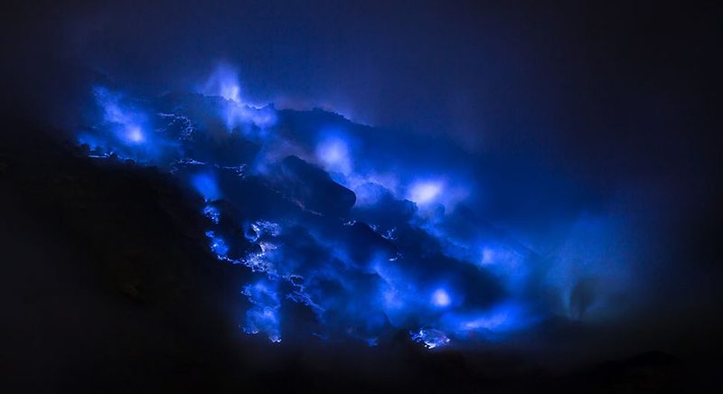 Kava Aijen volcano, Indonesia, source: space, photographer: mazzzur
