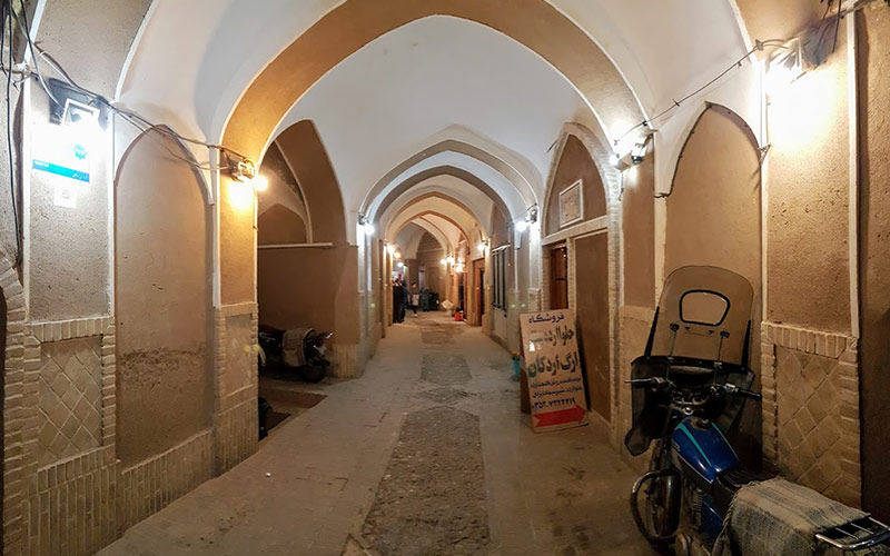 The ierior of Charsouq Ardakan market, photo source: Google Map, photographer: Amirreza Tagvi