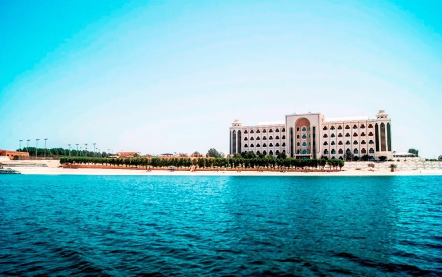 Qaaot Beach, Dubai