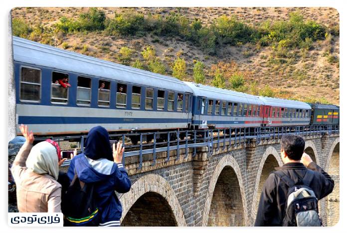 Access to Versk Bridge by train