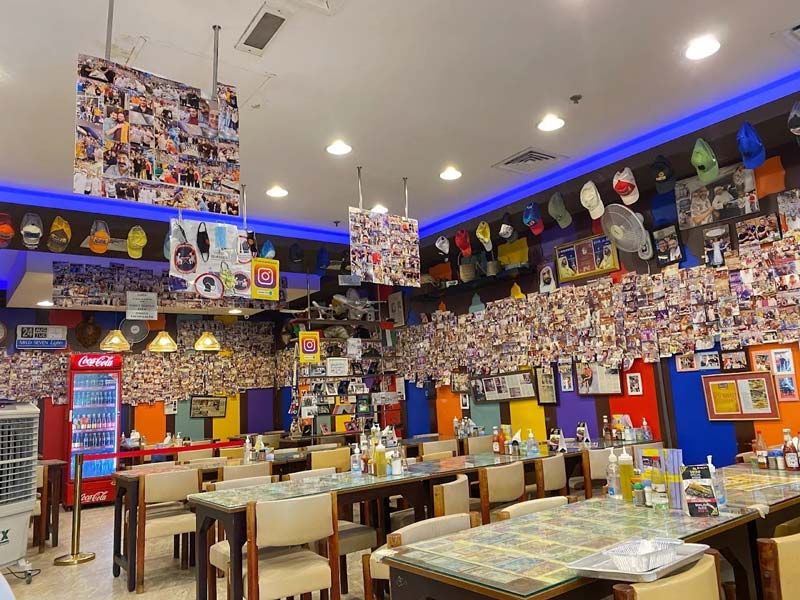 Al-Estad Dubai special kebab restaura hall; Photo Source: Thatch Travel, Photographer: Unknown