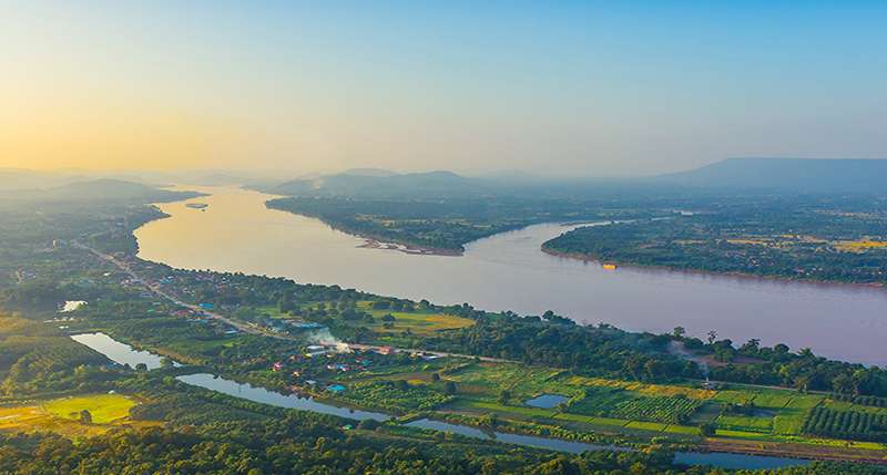 Cities along the Mekong River, photo source: baolau, photographer: unknown
