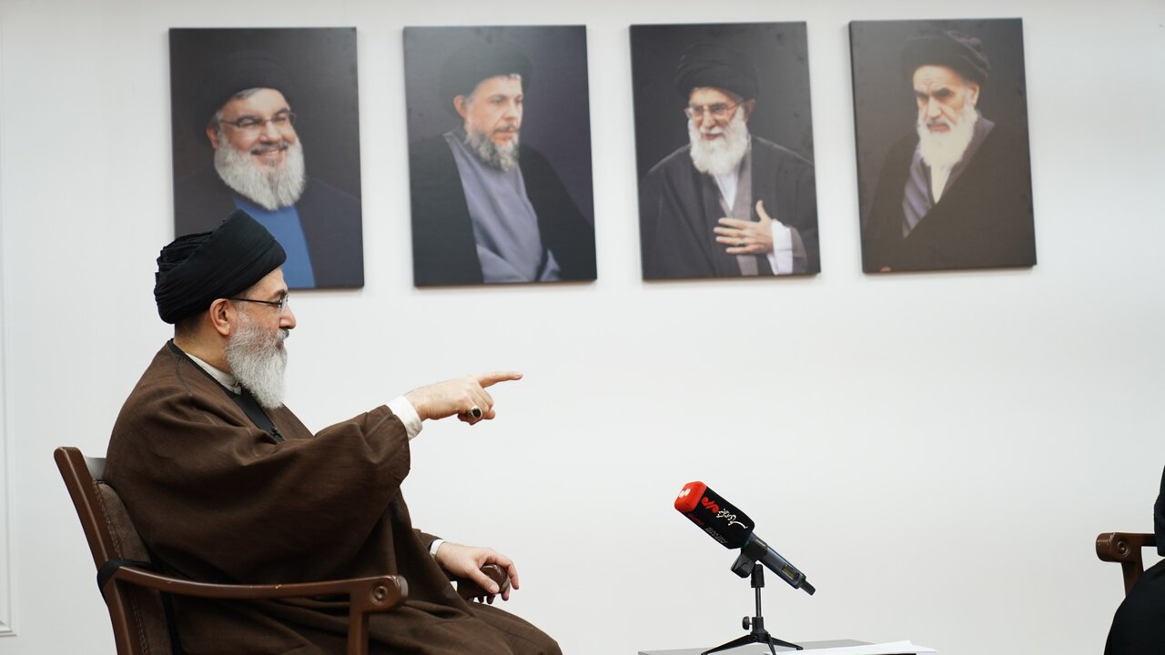 The resistance should be stronger in the media fro / Criticism of the inaction of the Arabs