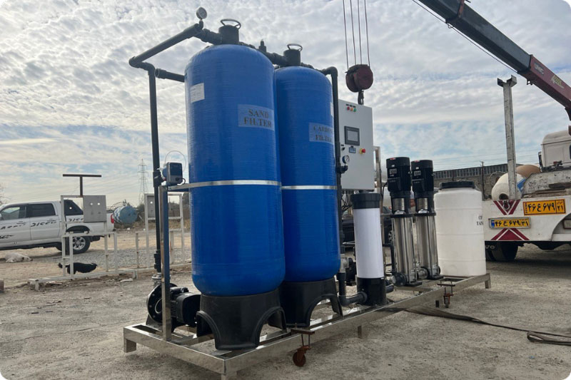 How does reverse osmosis system work for industrial water treatme?