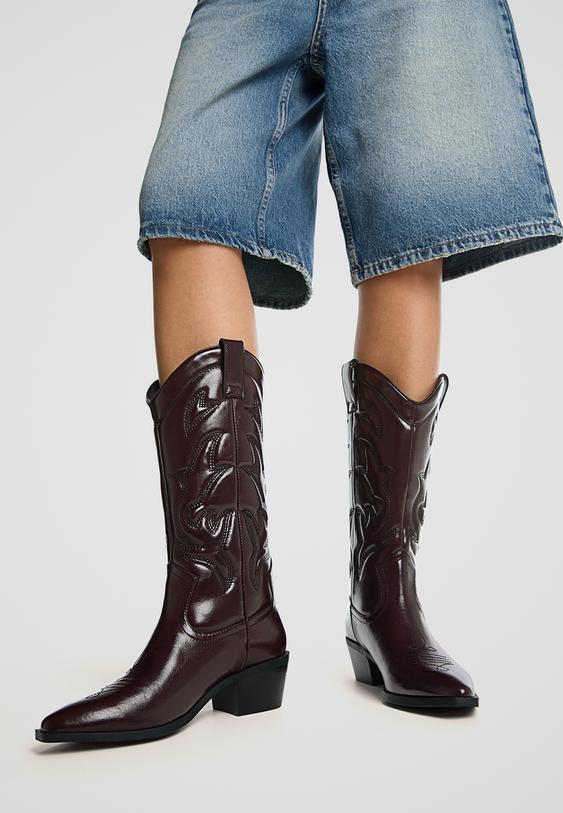 Boots with traditional and indigenous embroidery