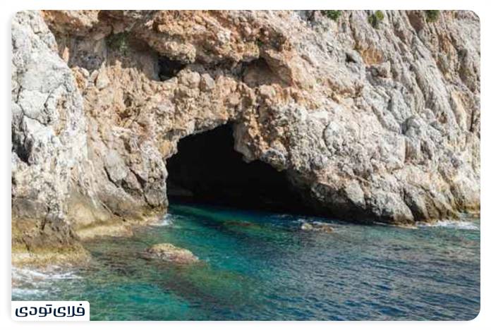 Qiqbad Cave; A hidden treasure in the heart of the mouains