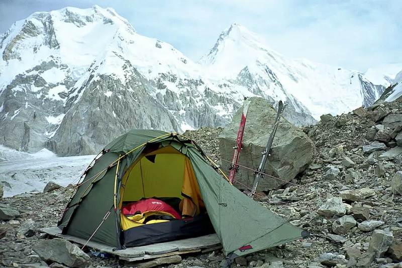 travel te; Photo source of mag.berimkouh.com website. Unknown photographer