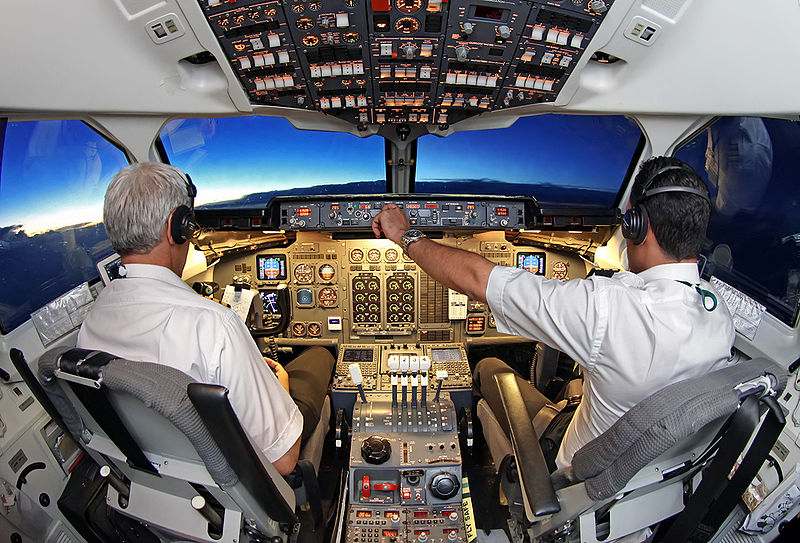 Mahan Airlines cockpit. Source: Wikimedia, photographer: Mohammad Reza Farhadi Aref