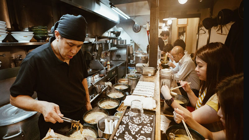 Shibuya is the place for shopping, dining and eertainme