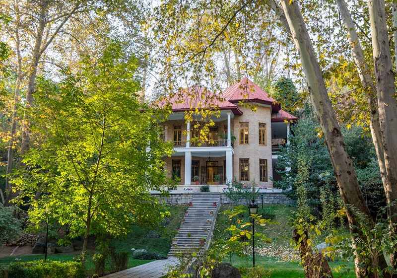 Saadabad collection in autumn, photo source: Google Map, photographer: unknown