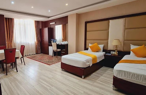 Arta Qeshm Hotel