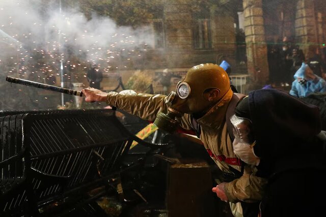 Thousands of ai-governme demonstrations in Georgia