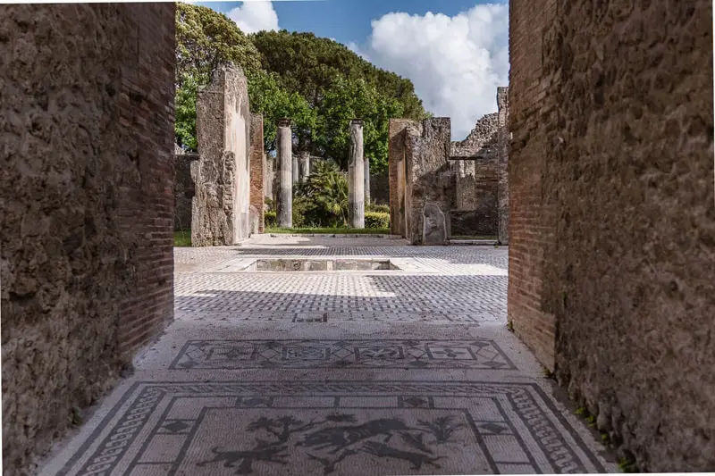 Erance of an aristocratic house in Pompeii