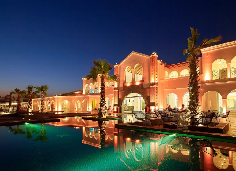 Some examples of the best hotels on the Greek island of Crete