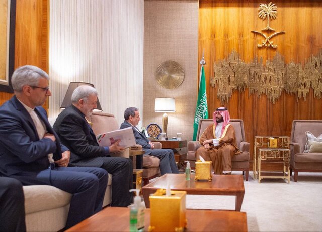 Iran's initiative to solve the Syrian crisis
