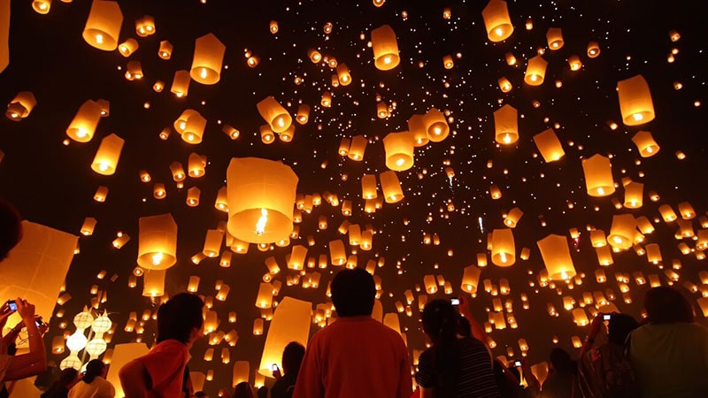 The Japanese laern festival is one of the most famous festivals in Japan