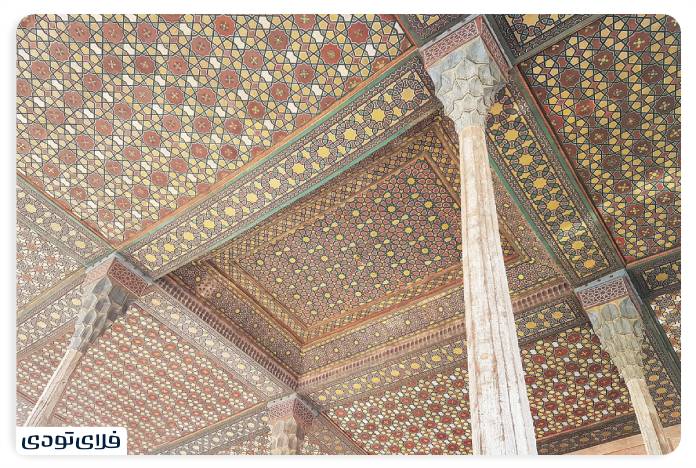 Art of light and shadow on the walls of Aali Qapu