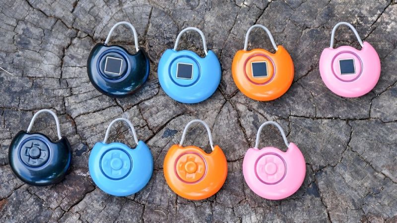 Fingerpri lock for travel accessories. Source: cool-mania.ir website; Photographer: Unknown
