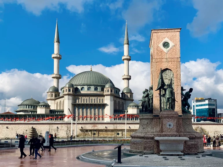 History of Istanbul's Taksim Square