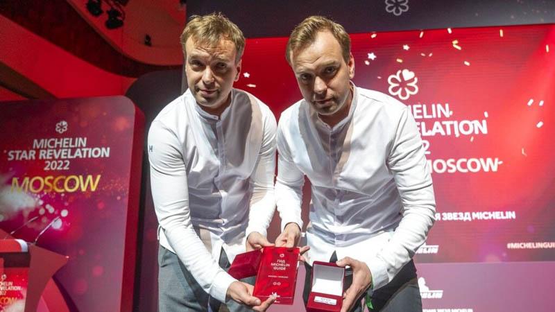 two Michelin star-winning chefs; Photo source: Euronews; Name of the photographer: unknown