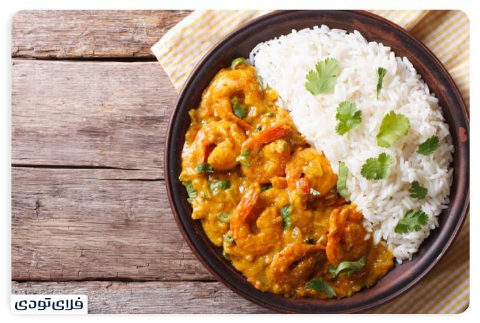 Where should we eat when traveling to Konark?