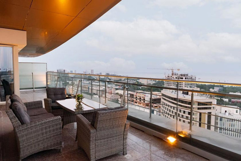 The view of Kish from the balcony of the Korosh hotel room; Photo source: booking.ir; Photographer: Unknown