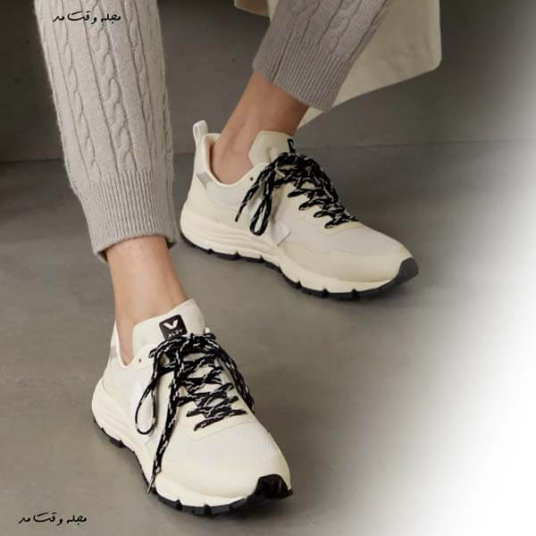 Pois to consider when buying walking shoes