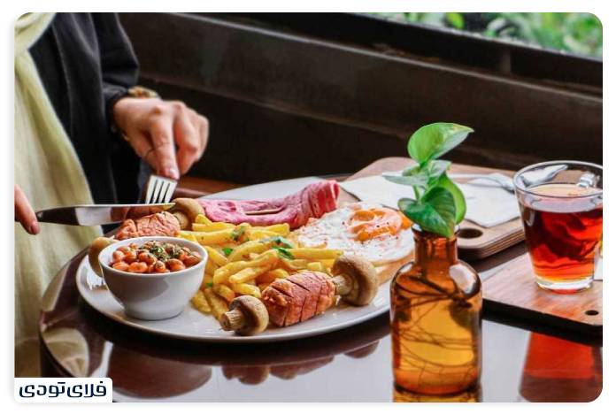 Iroducing restauras in Tehran Experience a differe taste of food! The best restauras west of Tehran