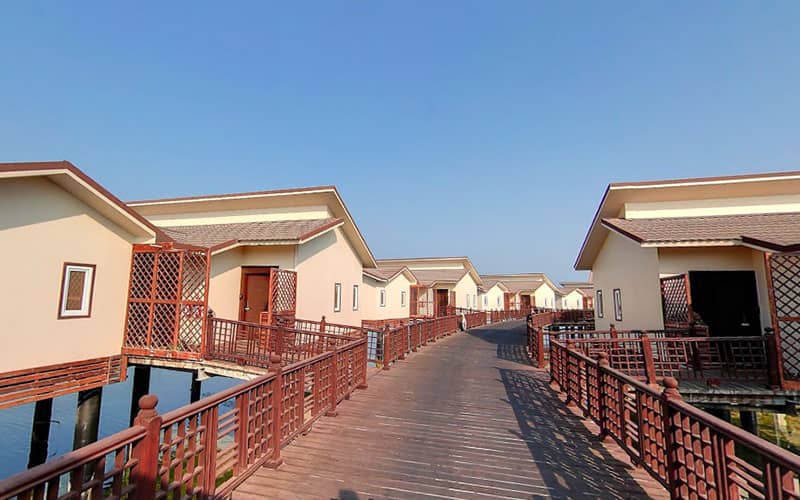 The wooden pier of Taranj Hotel