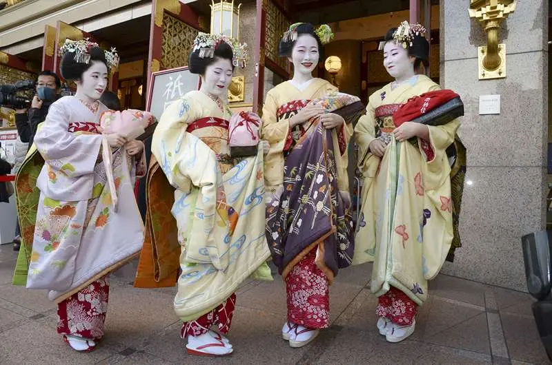 Japanese geishas, ​​photo source: South China Morning Post, photographer: unknown
