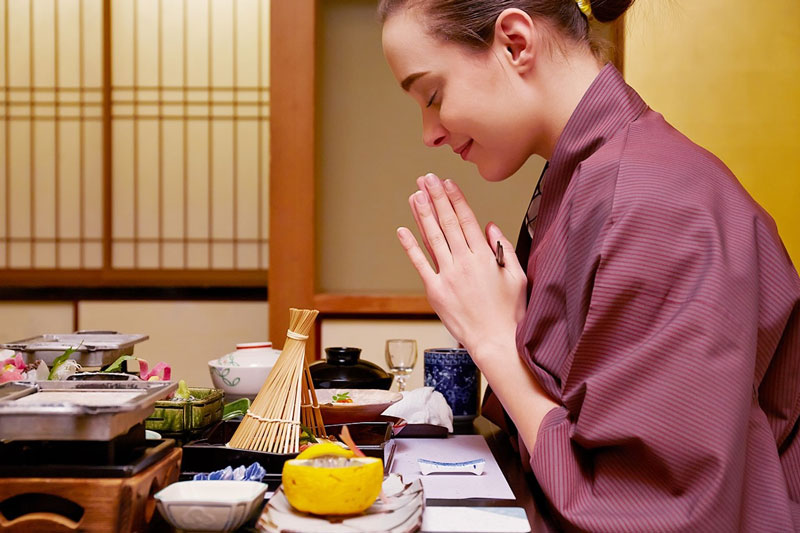Itadakimasu in Japan; Photo source: jal.co.jp; Photographer: Unknown