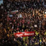 Protests of thousands of people in Spain against the ineffectiveness of the government regarding the floods